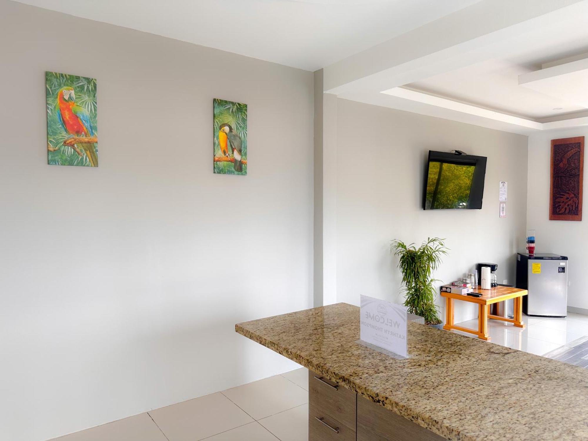 Casa Garitas Guesthouse & Car Rental - Free Sjo Airport Shuttle Río Segundo Eksteriør billede
