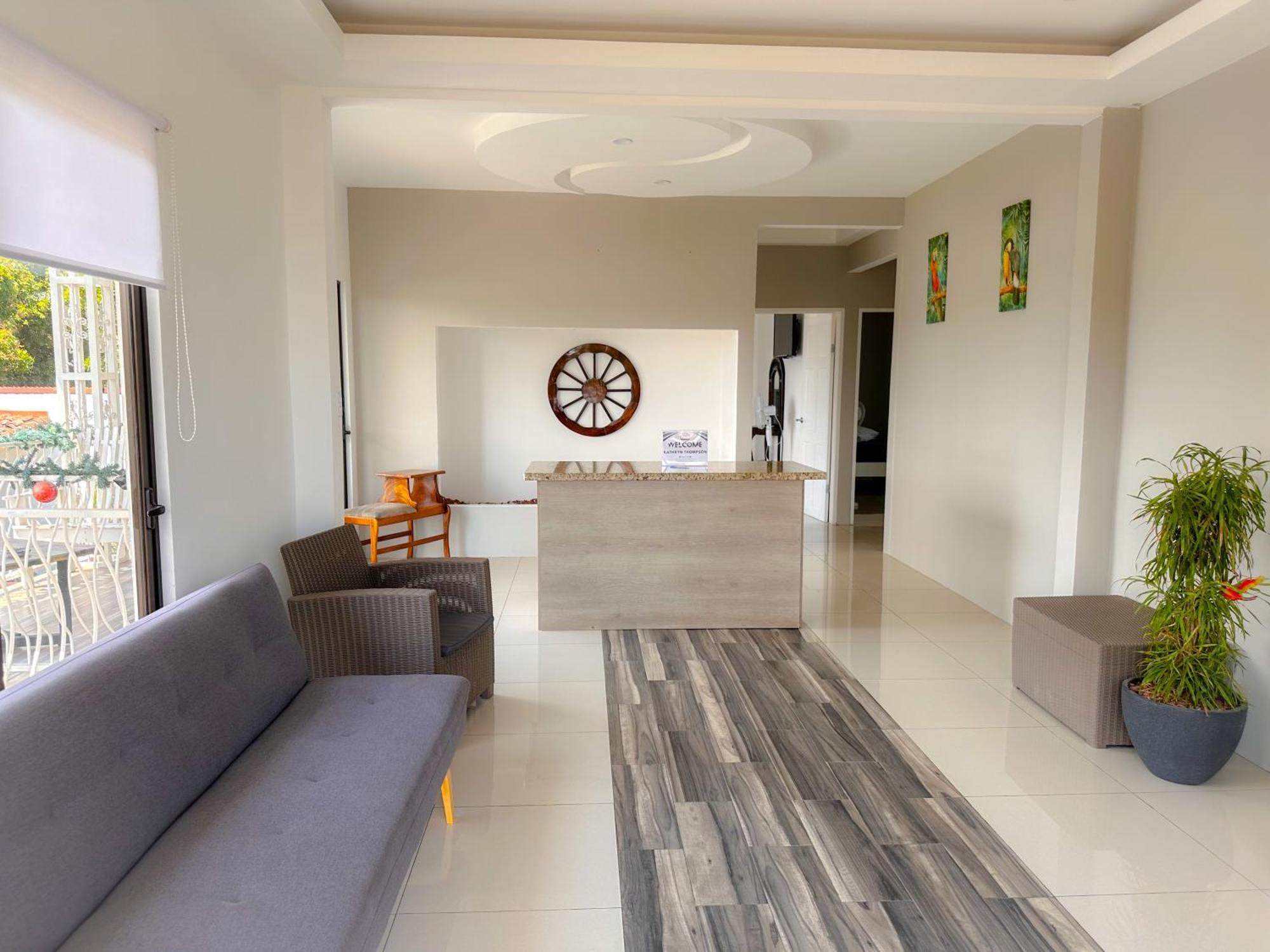 Casa Garitas Guesthouse & Car Rental - Free Sjo Airport Shuttle Río Segundo Eksteriør billede